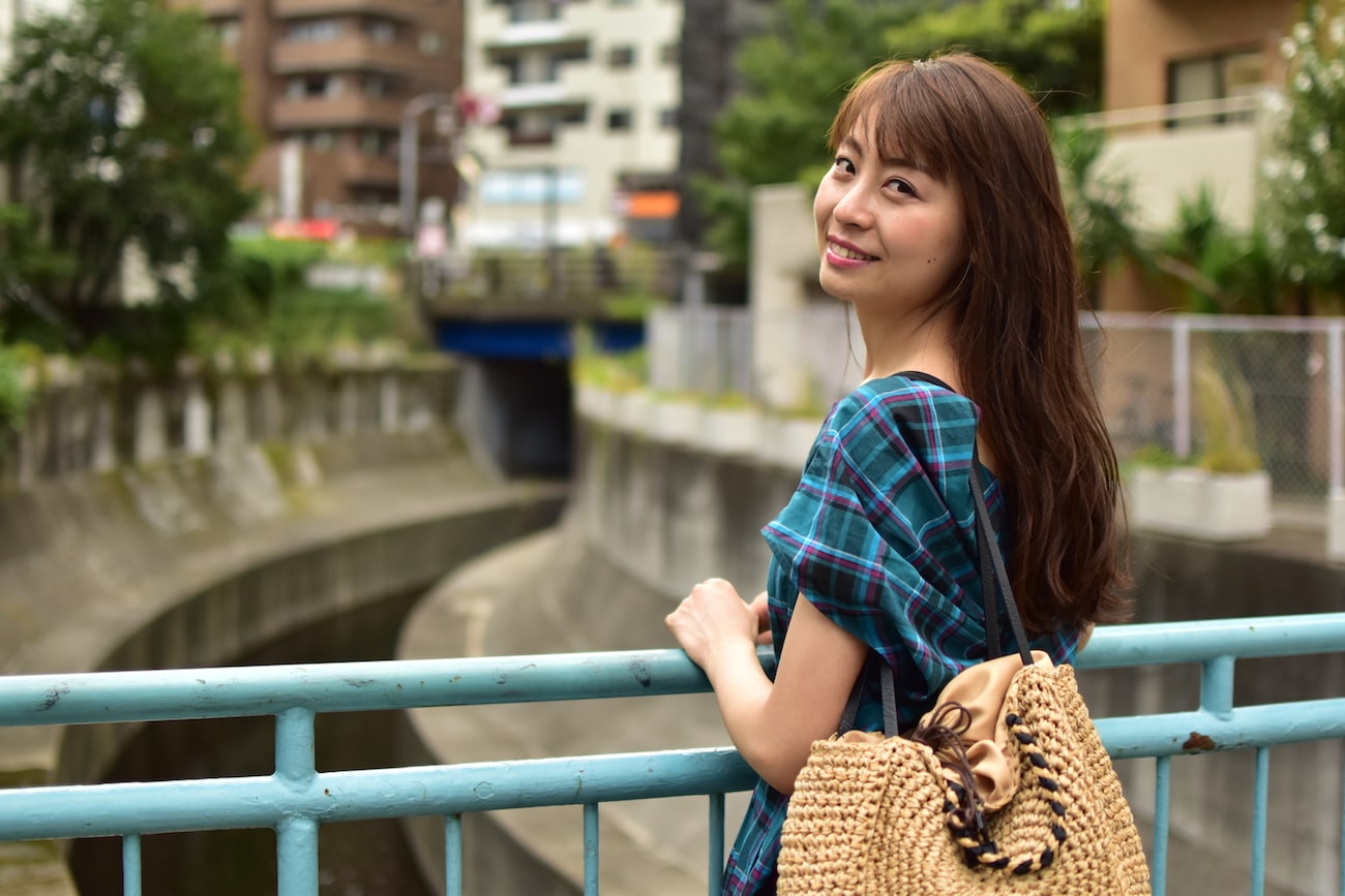 「女性として輝く」ための一歩は、自分で人生を決める“勇気”を持つことからーー能代高校出身・花木ひかるさんインタビュー